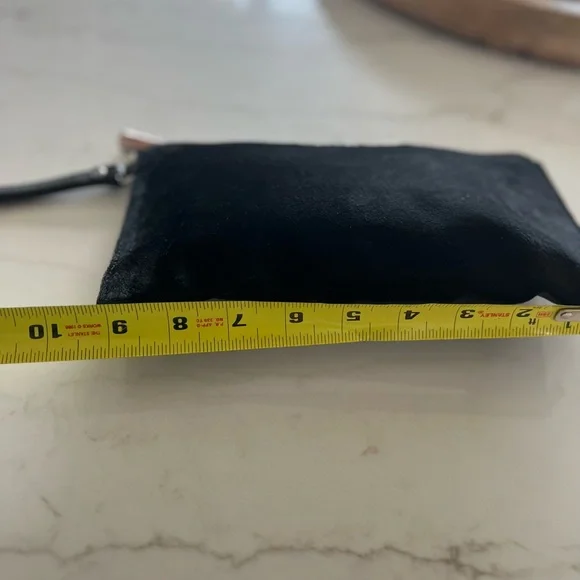 Michael Kors wristlet/ clutch black calf hair - Picture 7 of 9